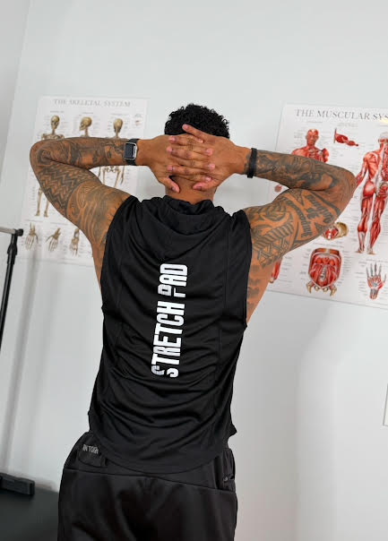 Men's Black Sleeveless Workout Hoodie